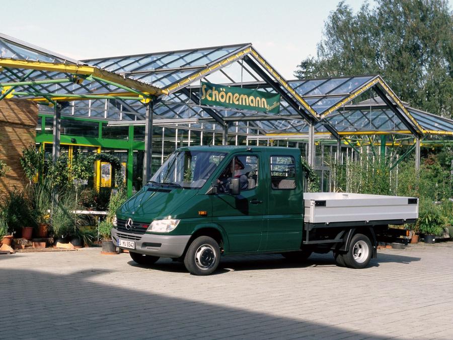  Mercedes-Benz Sprinter Double Cab Pickup 2000 года  (фото 3 из 9)